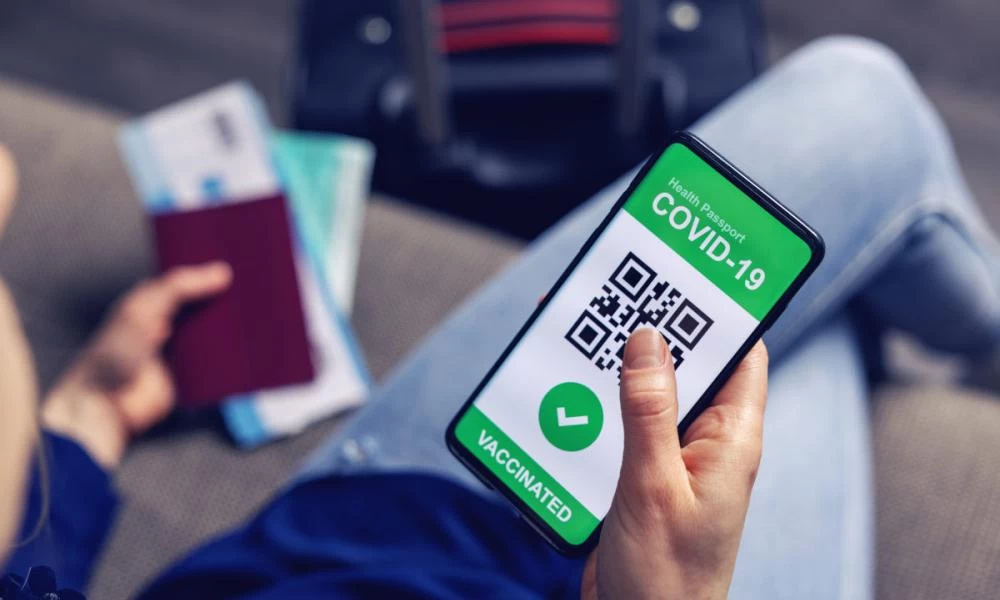 ΕΕ: Στόχος μας η υλοποίηση του «πράσινου διαβατήριου» πριν τον Ιούνιο